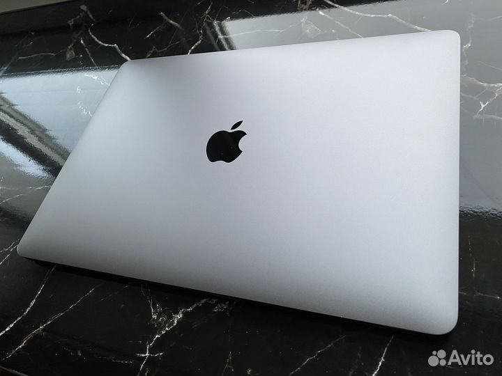 Ноутбук Macbook pro 13 2017