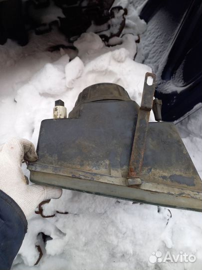 Продам фары и задние фонари,полный комплект