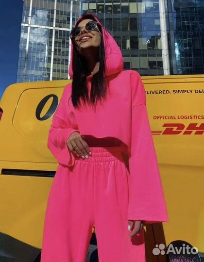 Спортивный костюм женский