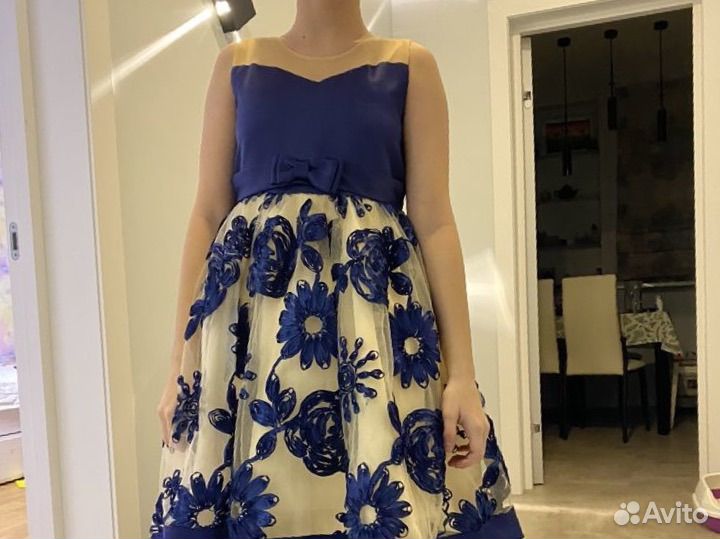 Платье для девочки 146 см