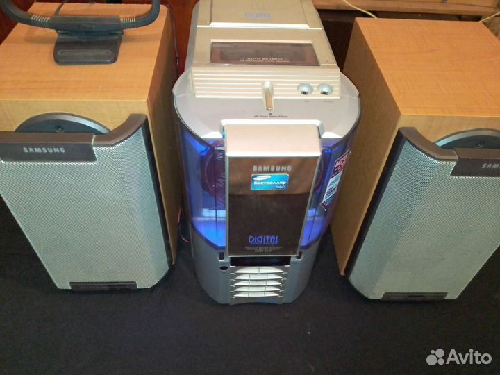 Музыкальный центр Samsung MM-ZL7