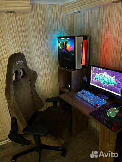 Компьютерный стол