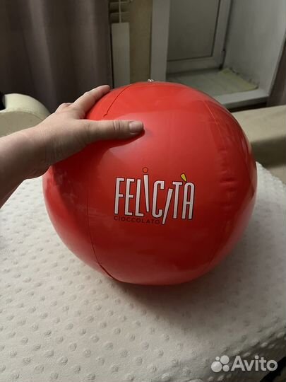 Надувной мяч