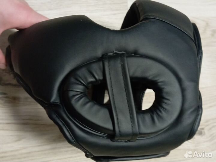 Боксерский шлем BoyBo