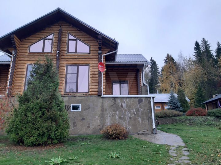 Дом 238,8 м² на участке 35,7 сот.