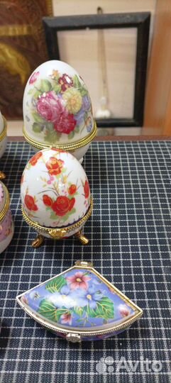 Пасхальные яйца и маленькие шкатулки одним лотом