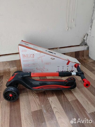 Самокат трехколесный Tech Team Buggy