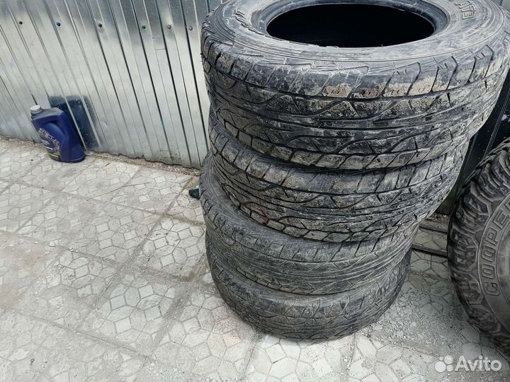 Dunlop Grandtrek AT3 24.5/70 R16