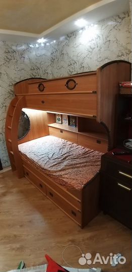 Кровать двухярусная