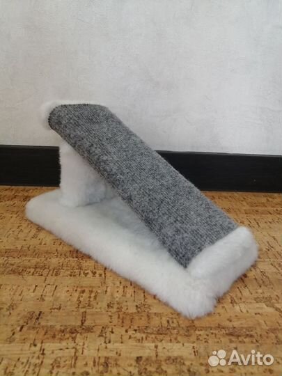 Домик для кошки с когтеточкой