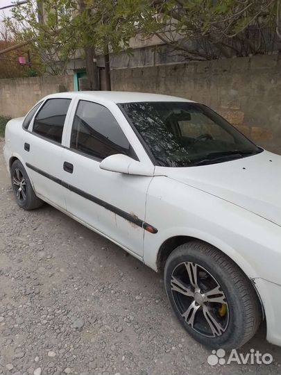 Opel Vectra 1.8 AT, 1997, 450 307 км