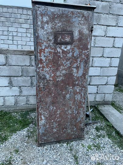 Железный ящик