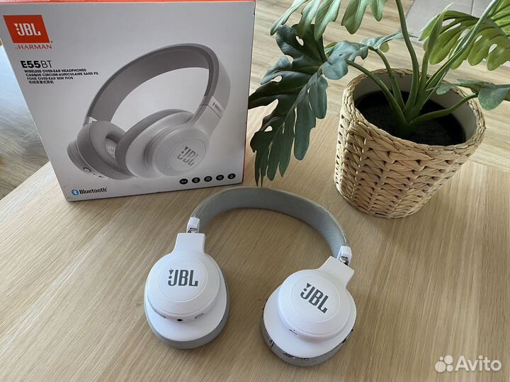 Наушники JBL E55BT