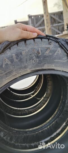 Bridgestone Alenza 001 235/55 R19 101V