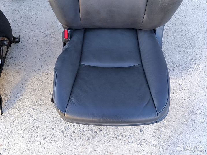 Сиденье комплект Toyota Land Cruiser Prado