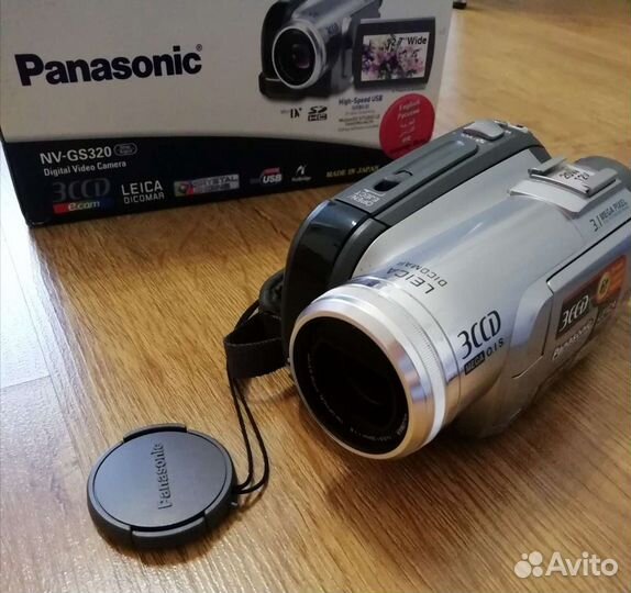 Видеокамера Panasonic
