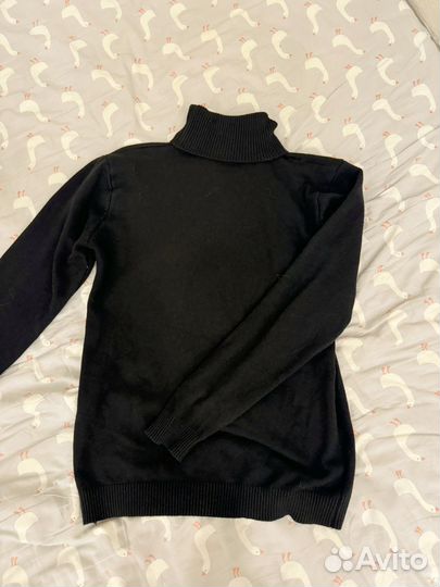 Вязаный свитер