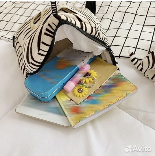 Детский рюкзачок с игрушкой