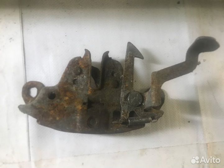 Замок капота передний Nissan Expert VW11 SR20DE