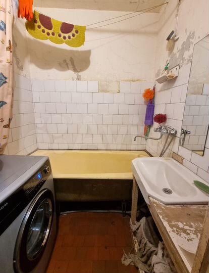 Комната 9 м² в 5-к., 2/9 эт.