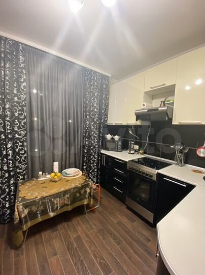 2-к. квартира, 52 м², 2/9 эт.