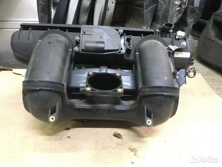 Коллектор впускной BMW 5 E60 2006г N52 2.5 03-07г