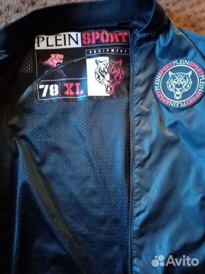 Бомбер plein sport