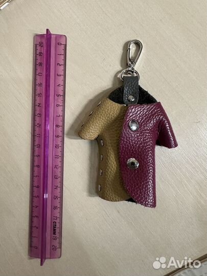 Брелок для ключей из натуральной кожи