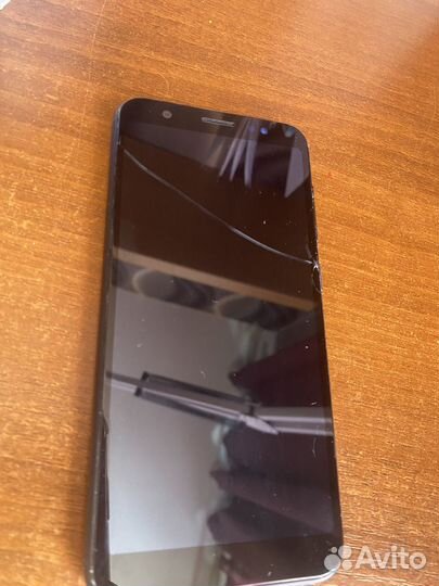 ASUS Zenfone Max (M1) ZB555KL, 2/16 ГБ