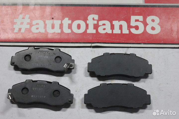 Колодки тормозные, передние Honda CR-V с 2000