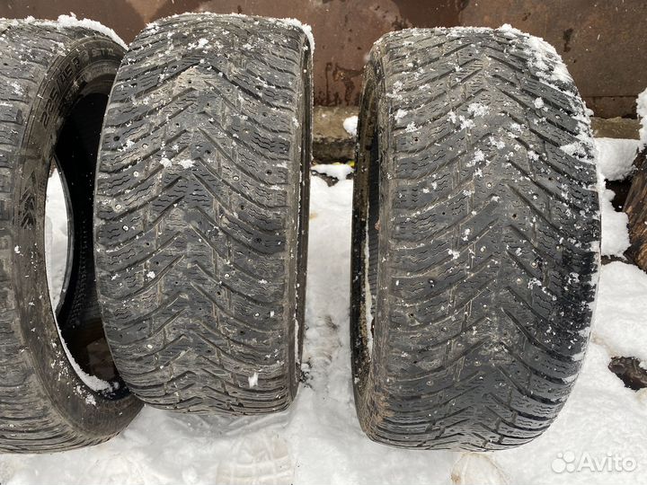 Nokian Tyres Hakkapeliitta 8 225/45 R18 95T