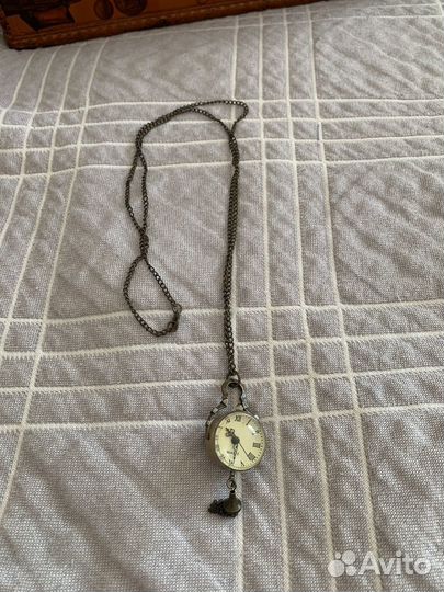 Часы и броши янтарь СССР винтаж