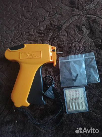 Этикет пистолет игольчатый новый
