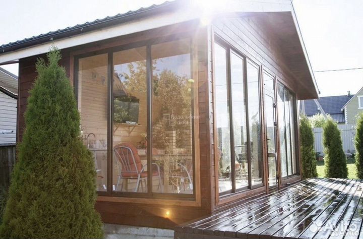 Остекление домов в профиле Rehau