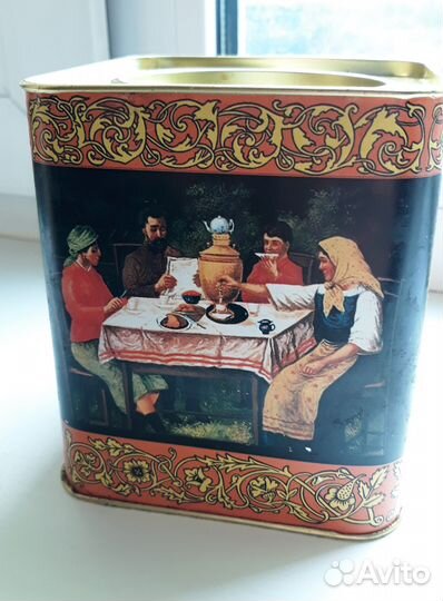 Жестяная банка из-под чая Баловень