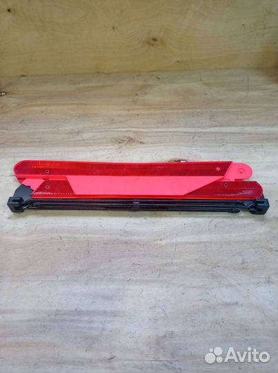 Знак аварийной остановки Мерседес