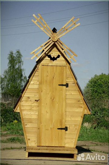 Уличный туалет деревянный LXK