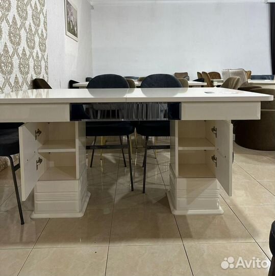 Столовый комплект Loris