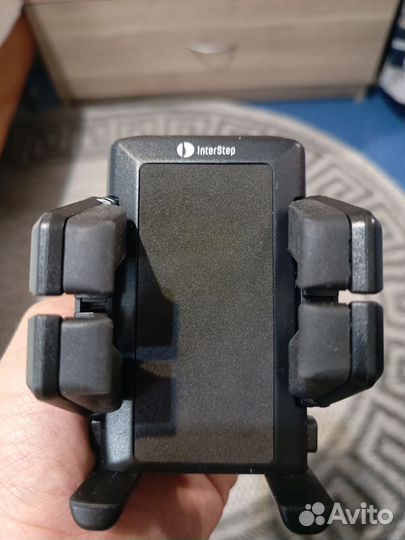 Держатель для телефона на присоске InterStep