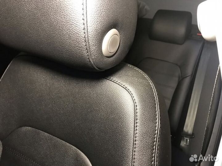 Чехлы на Volkswagen Passat B7 комфортлаин