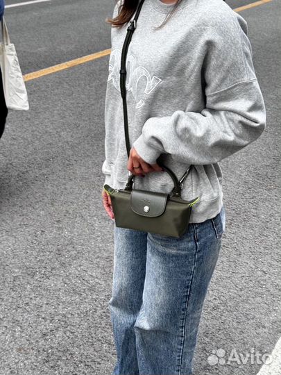 Сумка Longchamp с ремешком новая в наличии