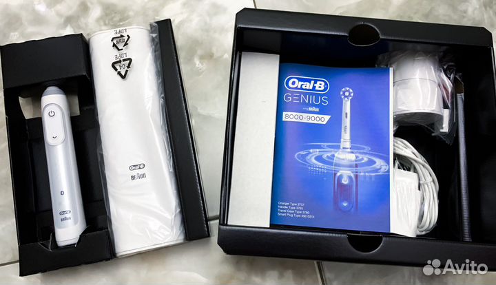 Электрическая зубная щетка новая