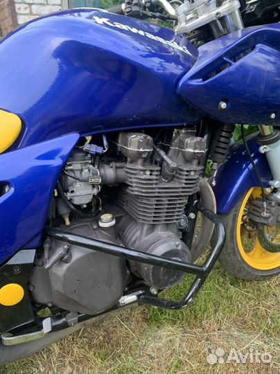 Кавасаки ZR750