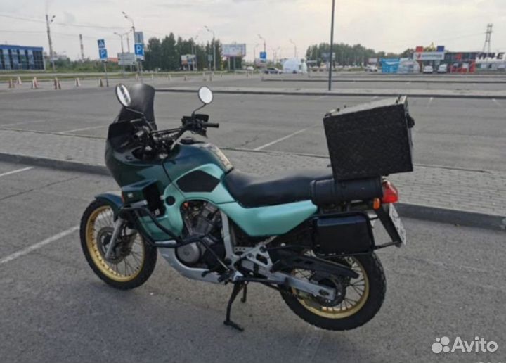 Мотоцикл Honda Transalp XL400V