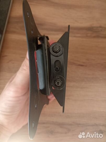 Кронштейн для телевизора на стену