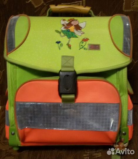 Продам школьный рюкзак для девочки