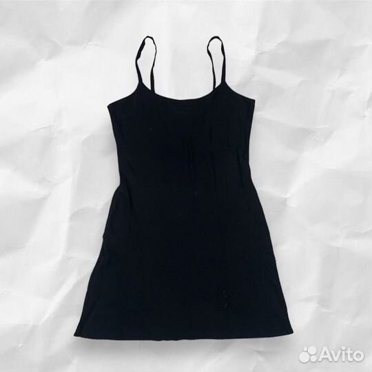 Черное мини платье