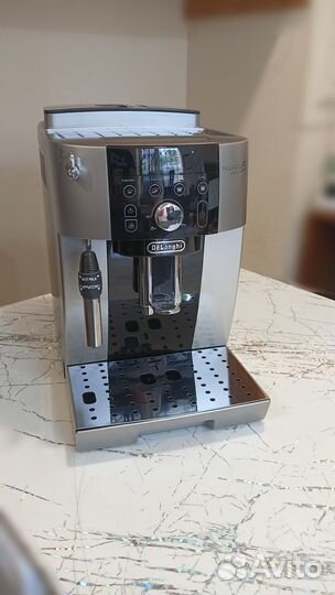 Кофемашина DeLonghi ecam 250.23.SB