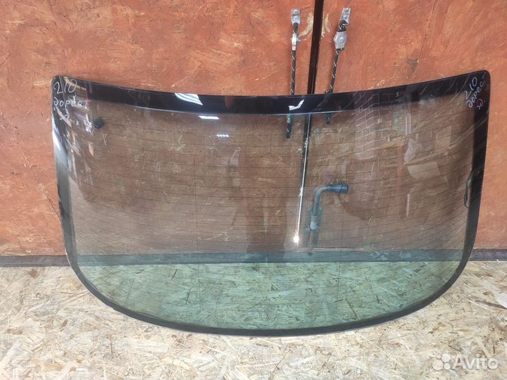 Стекло заднее Mercedes w210 дорест