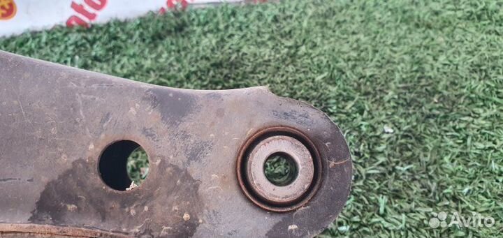 Рычаг подвески нижний задний правый Nissan Murano